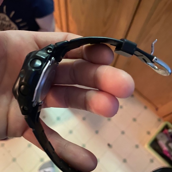 Baby G Shock - Picture 2 of 3